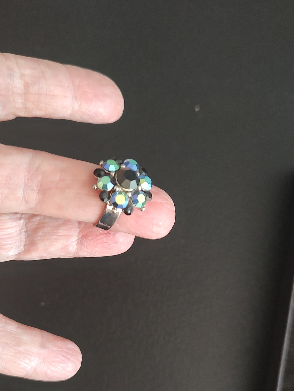 Flat Of Rings - Picture 4 of 6